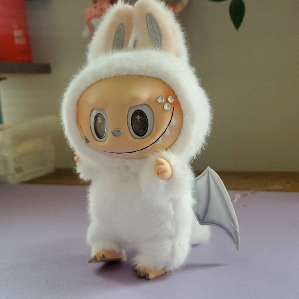 Cute White Zimomo With Wings